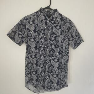 Men’s Shirt 21 Men Size XS Button Up. Pre-owned🔥